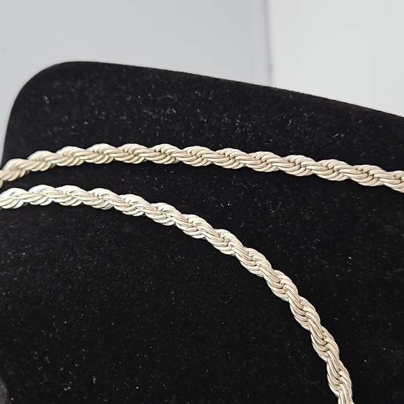 SILVERTONE ROPE 34" Long Bracelet - Picture 2 of 7